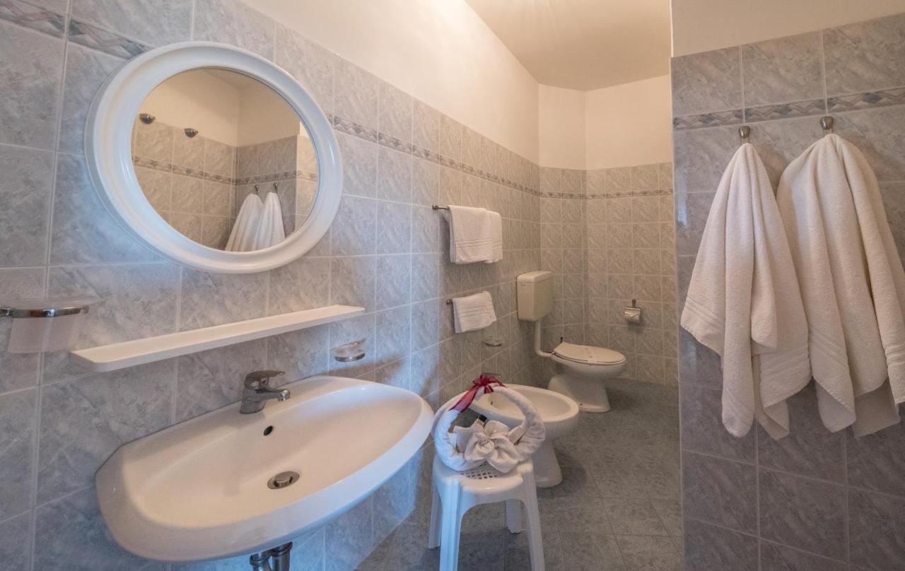 Hotel Majestic Белларія-Іджеа-Марина Екстер'єр фото