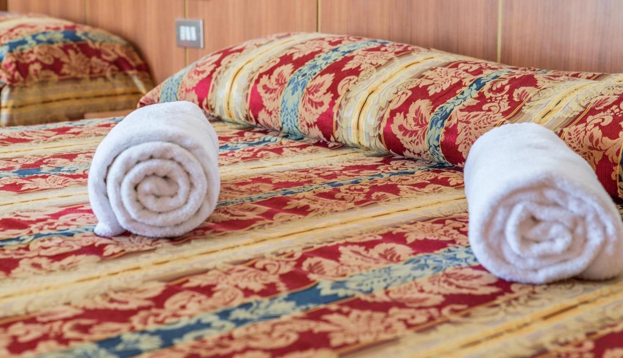 Hotel Majestic Белларія-Іджеа-Марина Екстер'єр фото