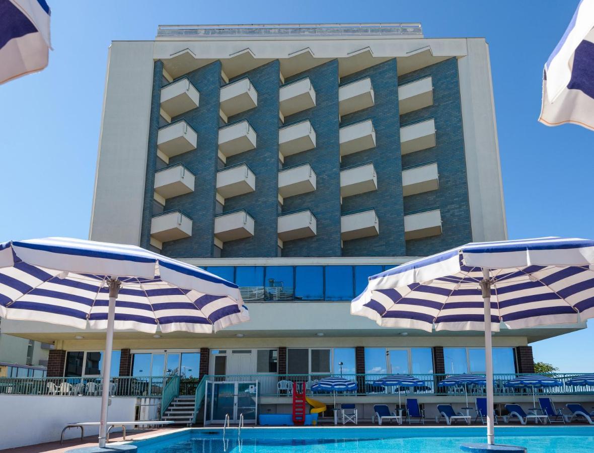 Hotel Majestic Белларія-Іджеа-Марина Екстер'єр фото