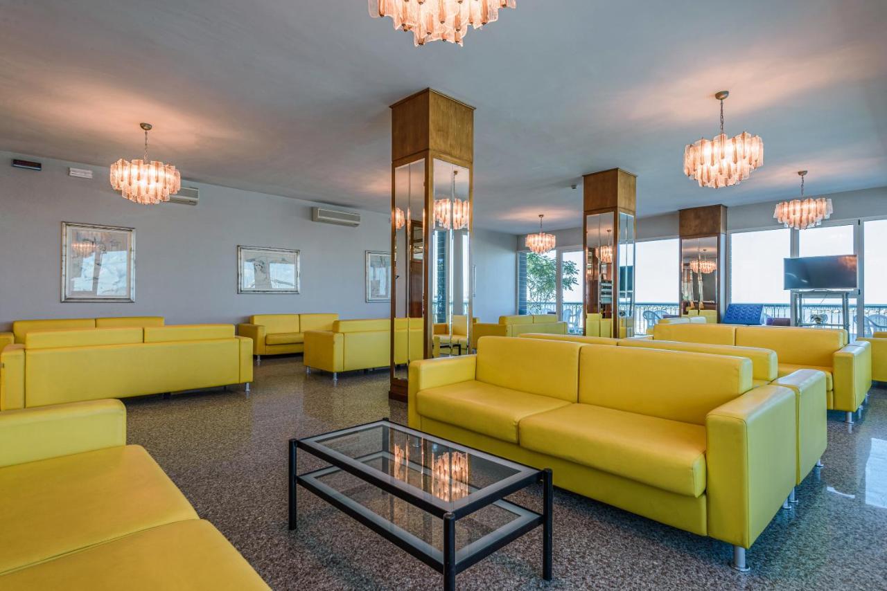 Hotel Majestic Белларія-Іджеа-Марина Екстер'єр фото